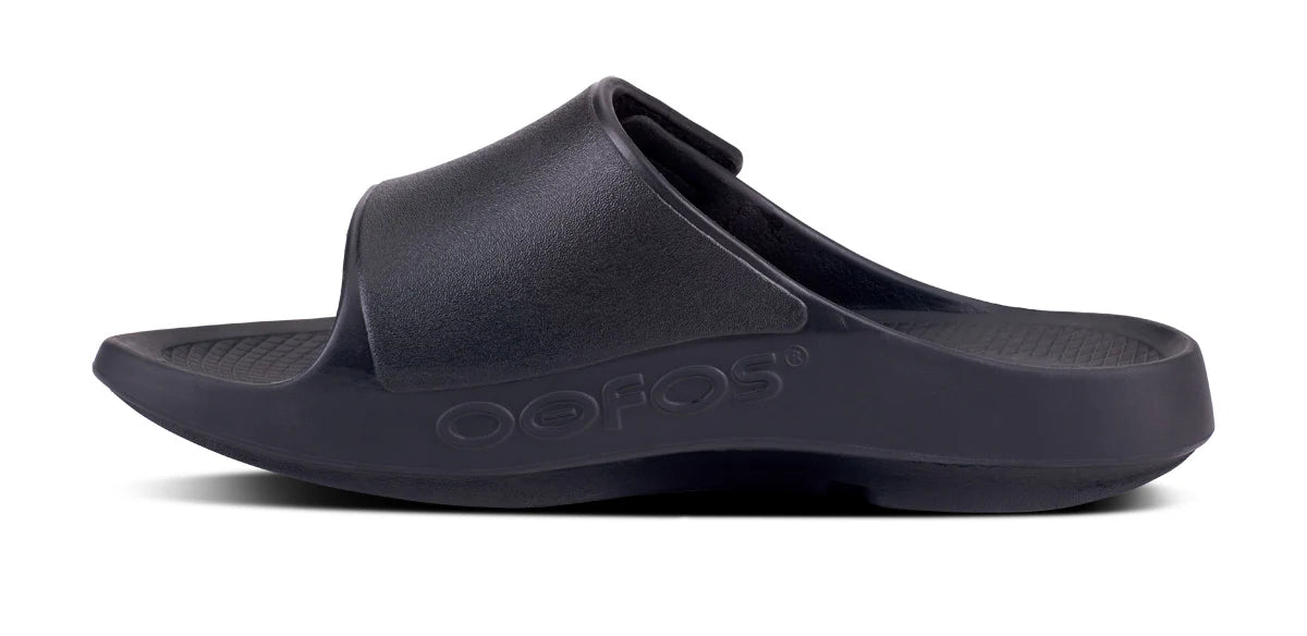 OOFOS Sport Flex slide in matte black, inner profile showing the 20 mm stack height