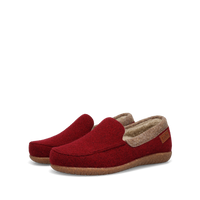 Taos Woolfer - Cranberry 103