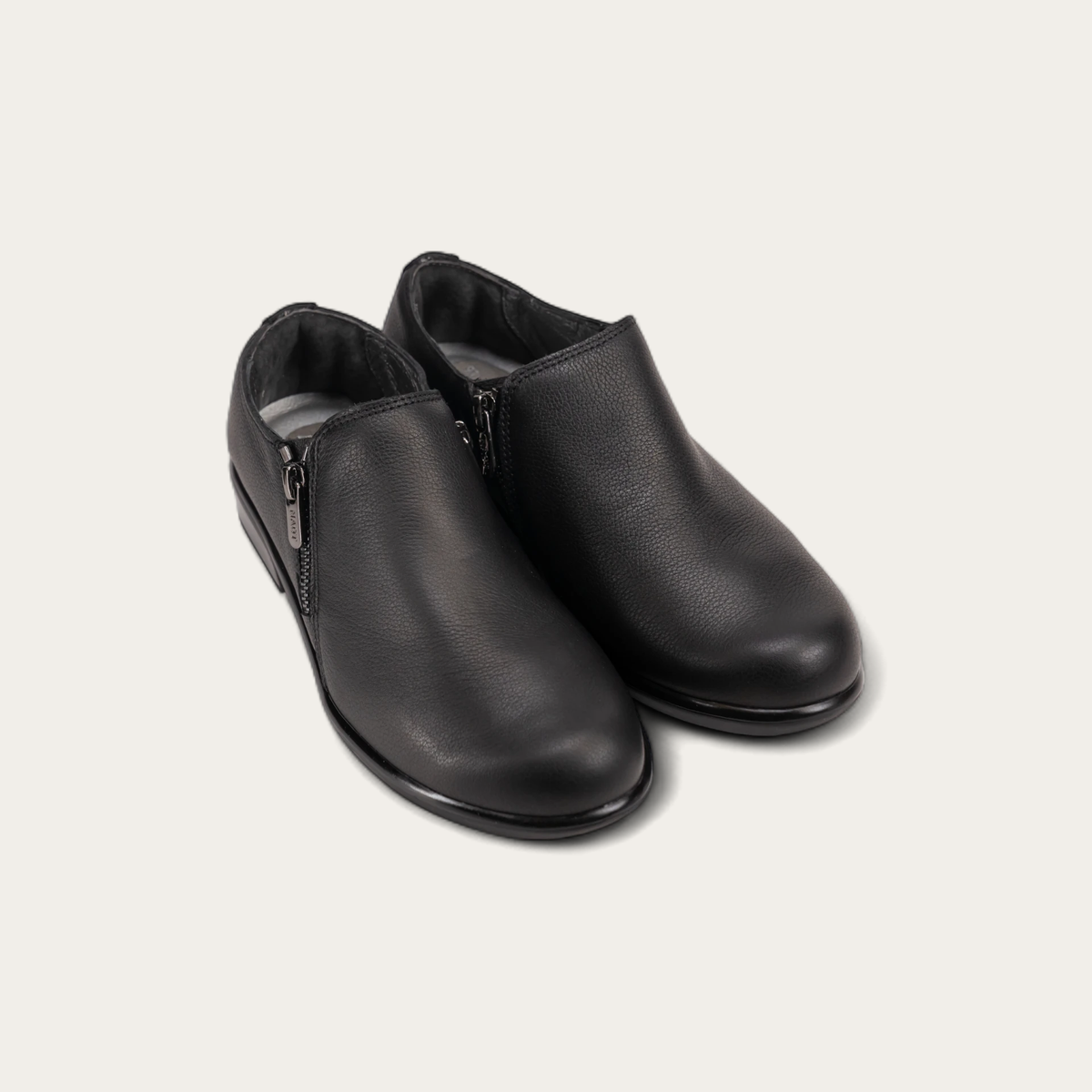 Naot Autan - Soft Black Leather 104
