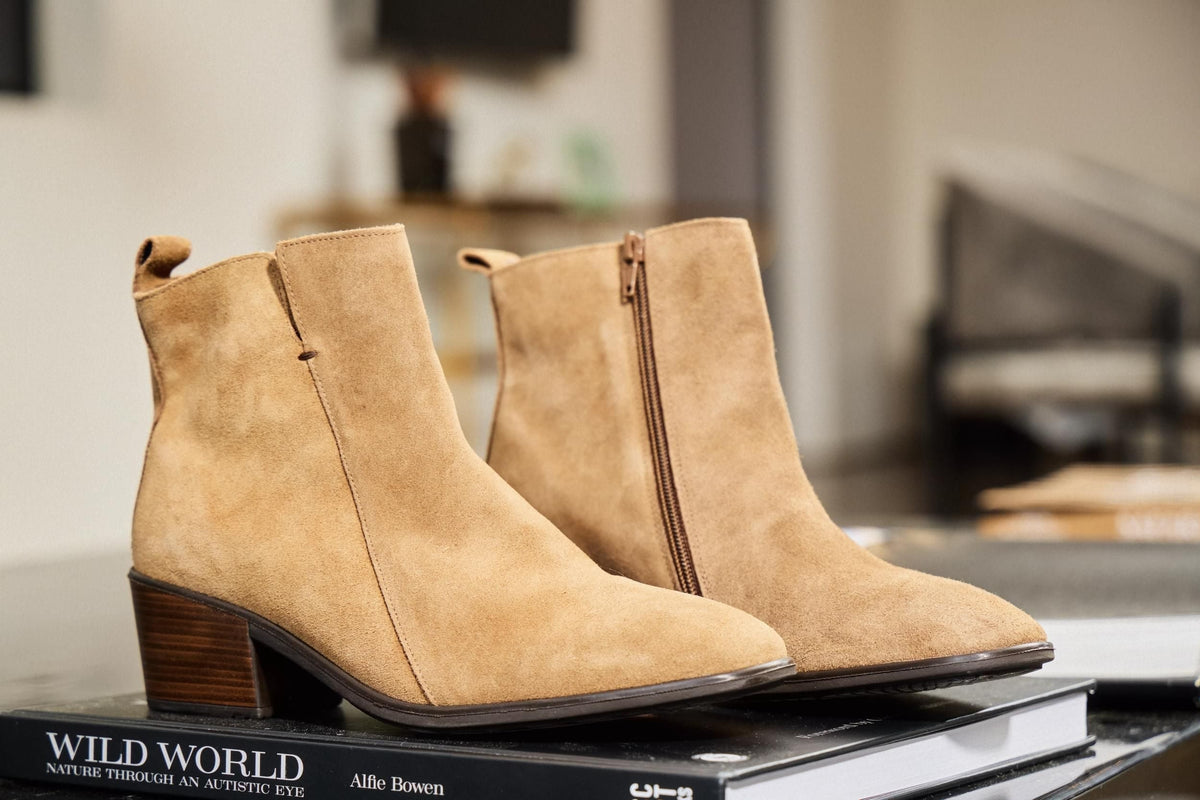 Naot Ethic - Almond Suede 101
