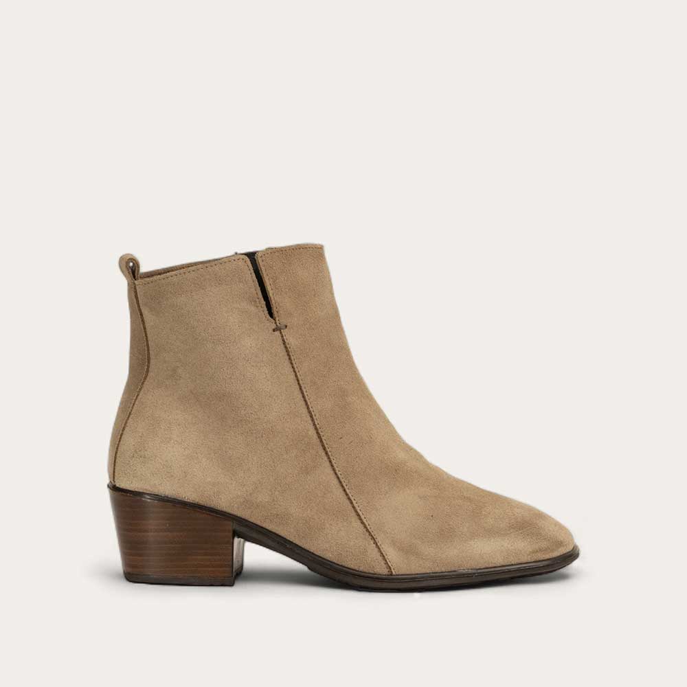 Naot Ethic - Almond Suede 101
