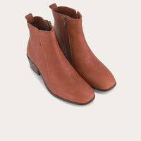 Naot Ethic - Brown Peanut Leather 102