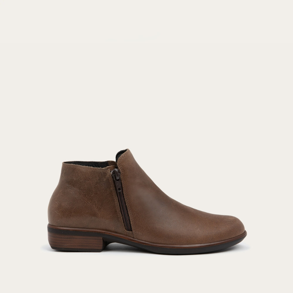 Naot Helm - Truffle Brown Leather 106