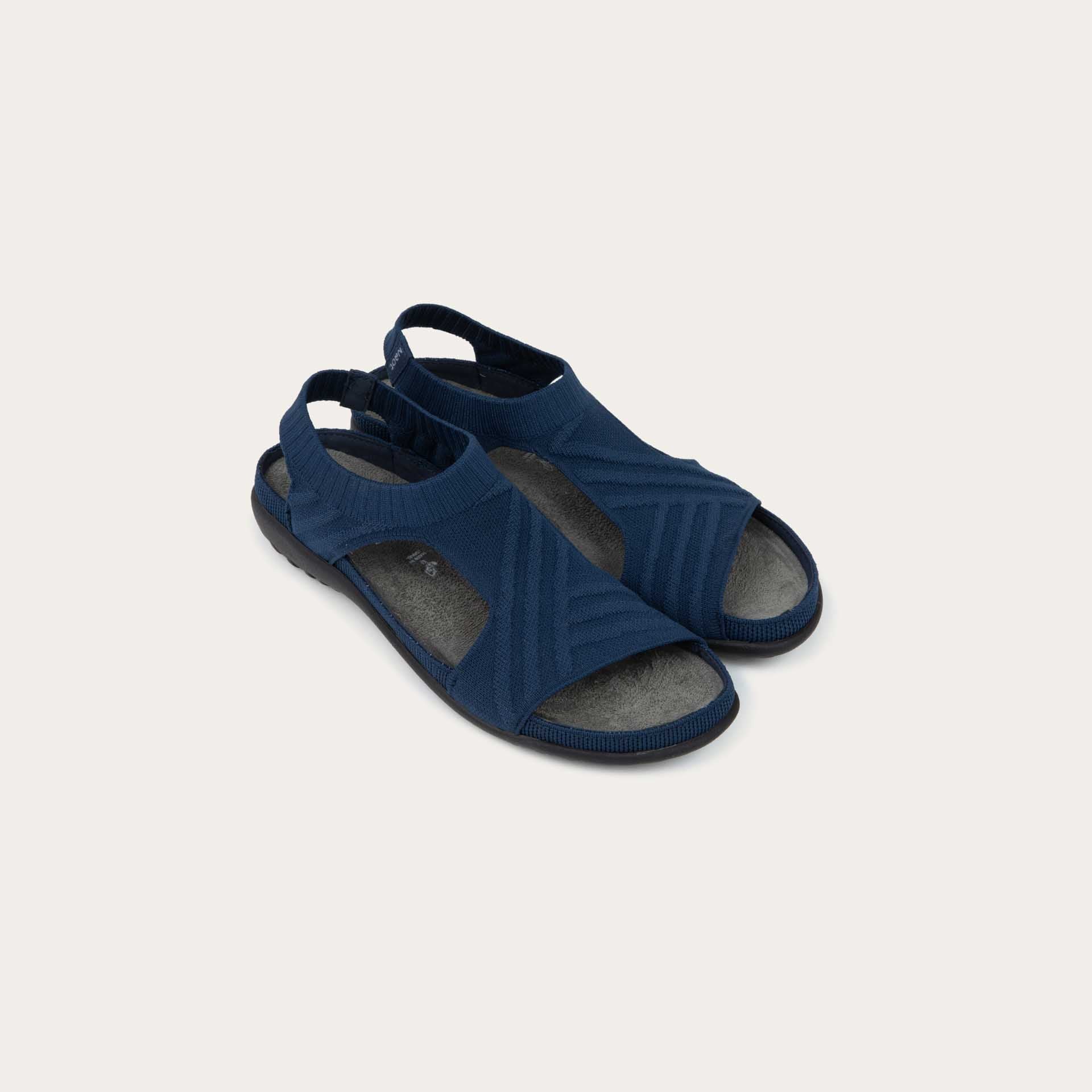 Naot Kawhia - Navy Knit 101