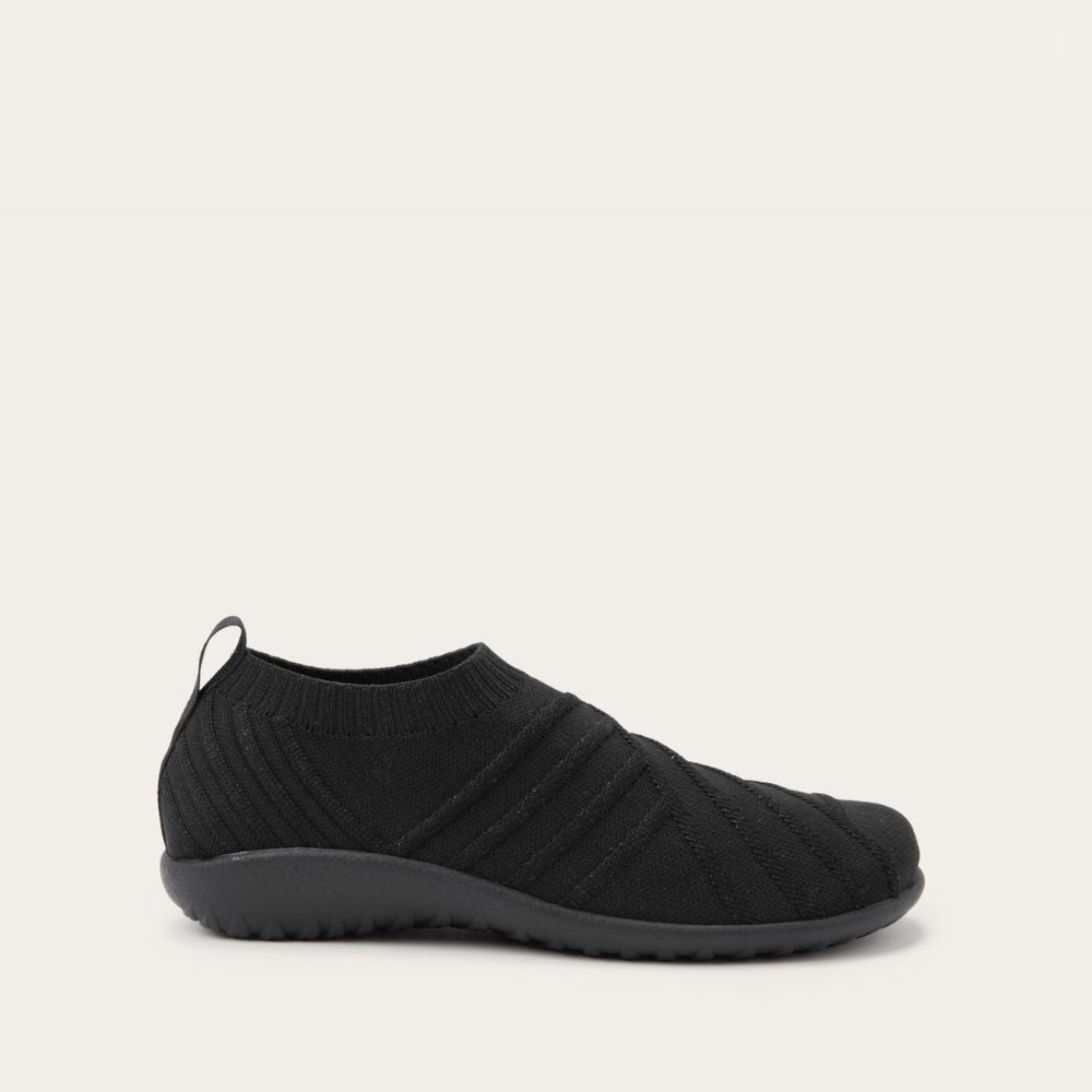 Naot Okahu - Black/Silver Sparkle Knit 111