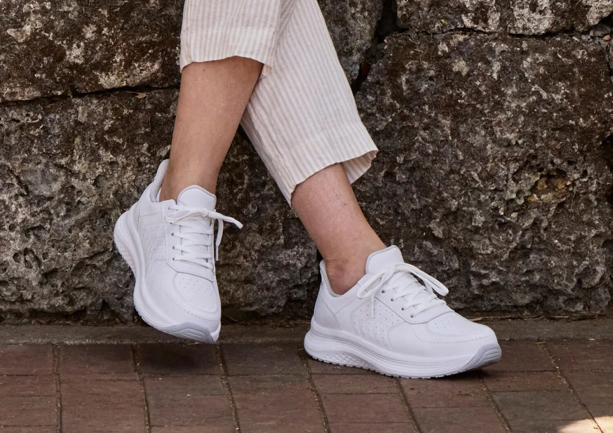 Orthofeet Roam Hands-Free (Women's) - White 06