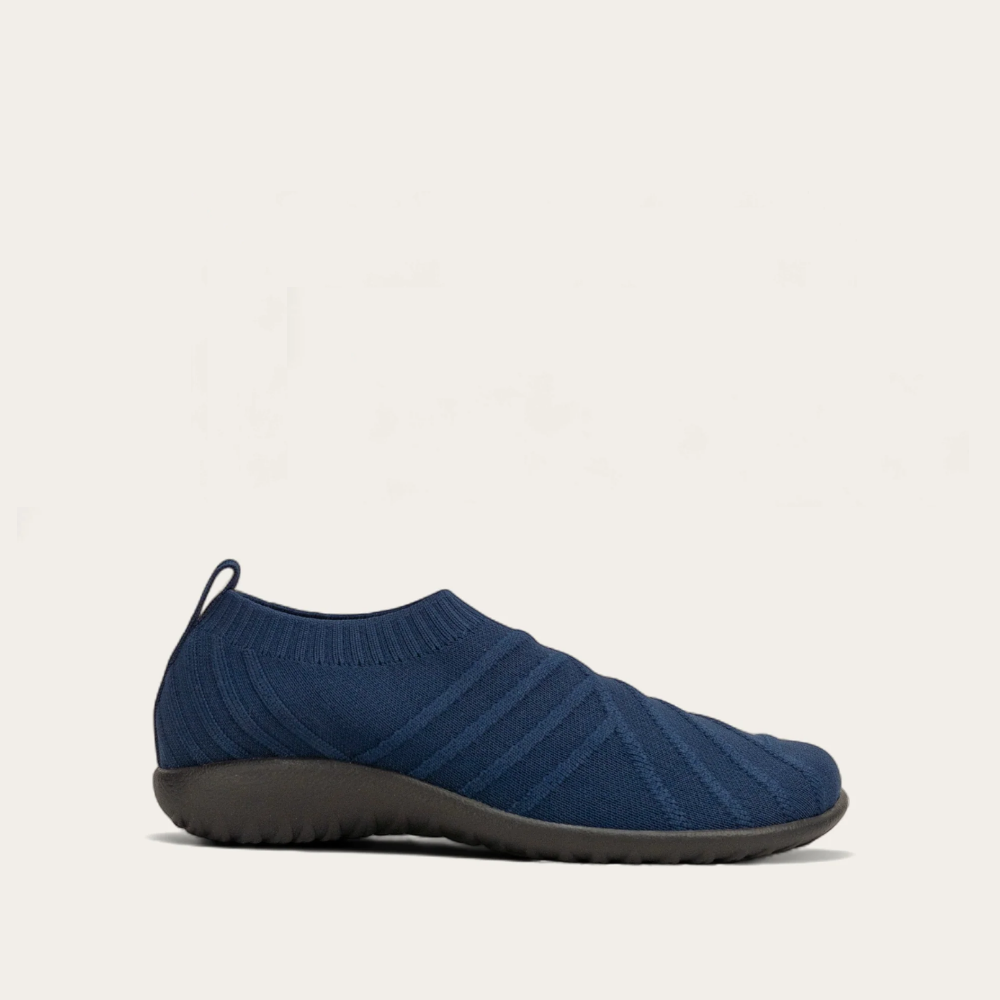 Naot Okahu - Navy Knit 102