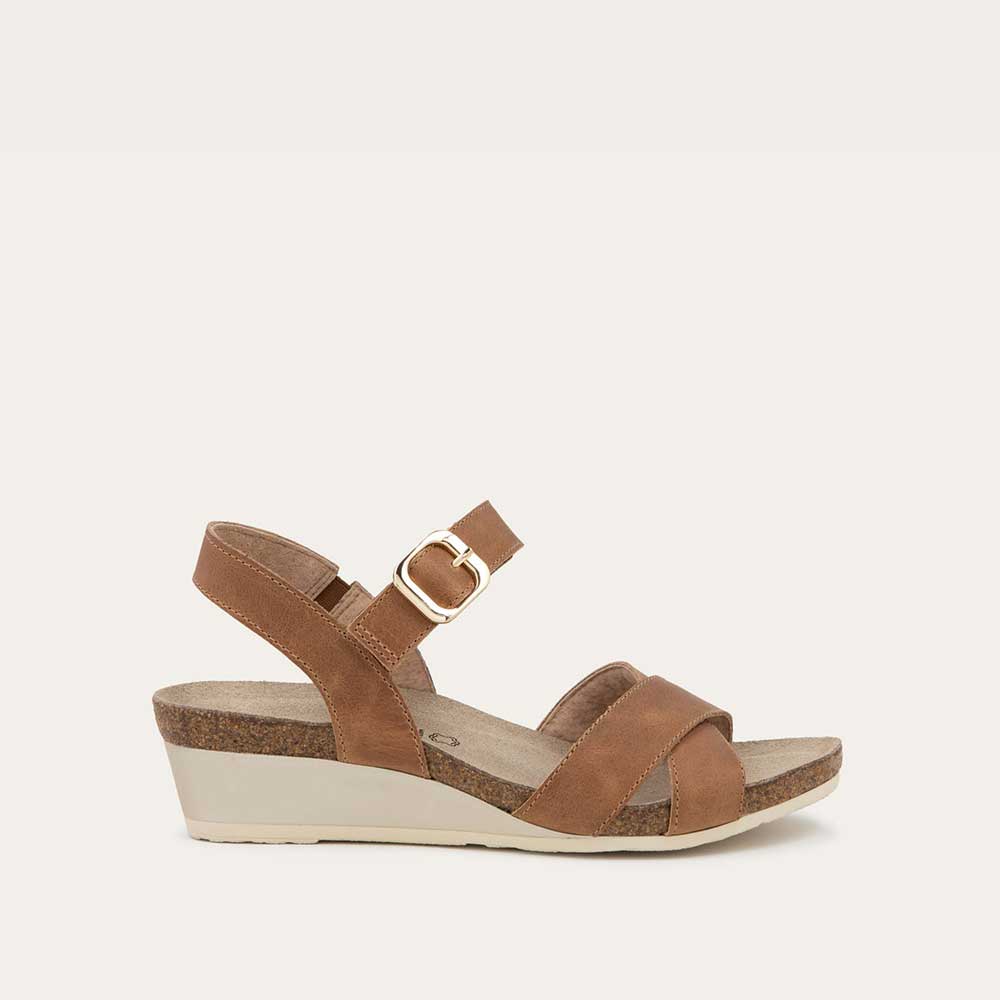 Naot Throne - Latte Brown Leather 109