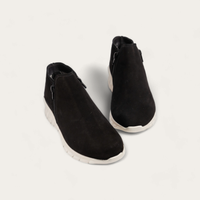 Naot Zodiac - Black Velvet Nubuck 106
